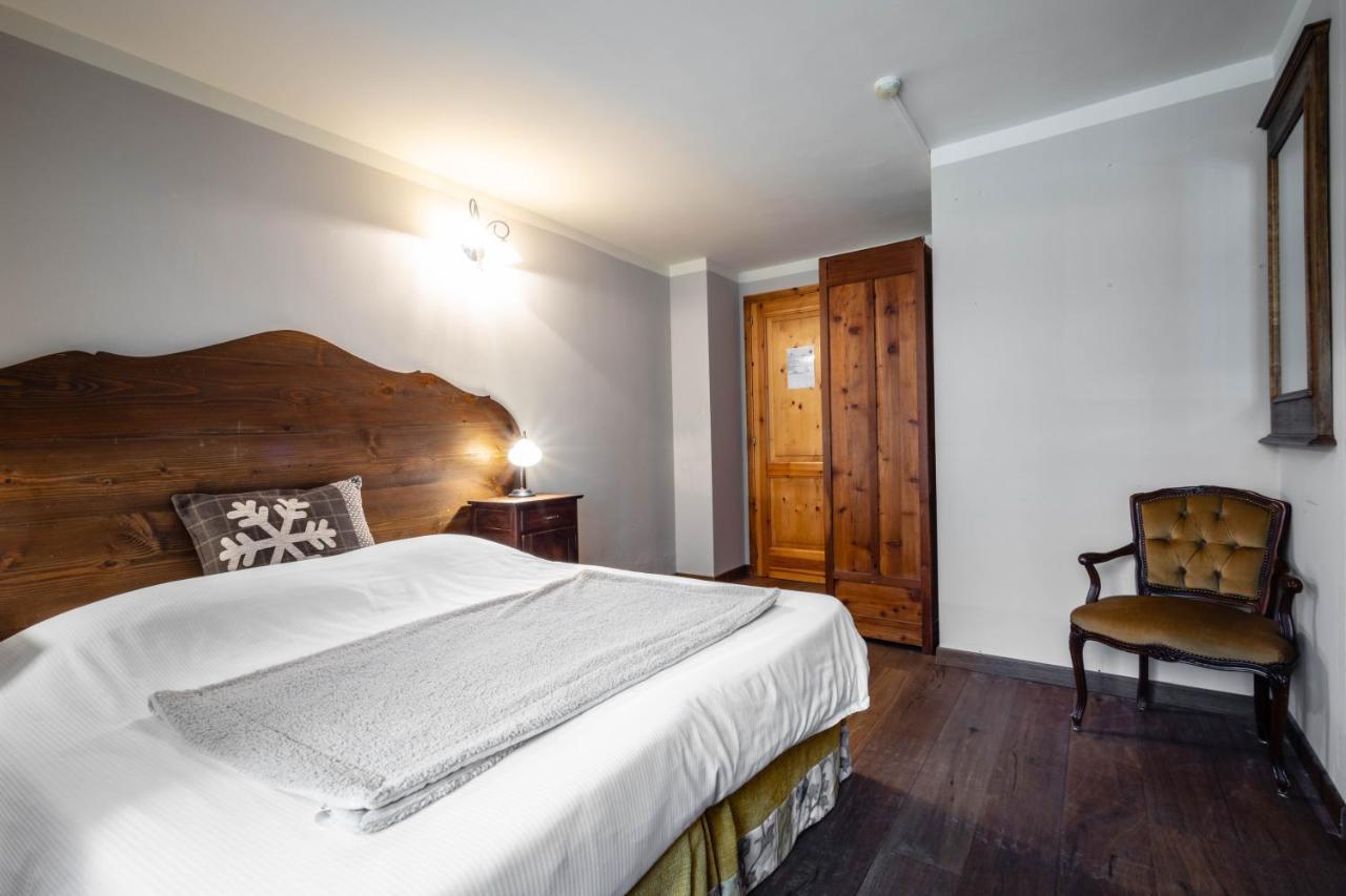 Alpine Forest Hotel Champoluc Buitenkant foto