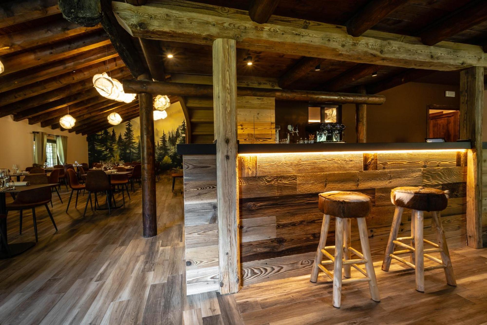 Alpine Forest Hotel Champoluc Buitenkant foto